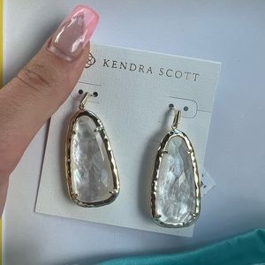 Kendra Scott drop earrings